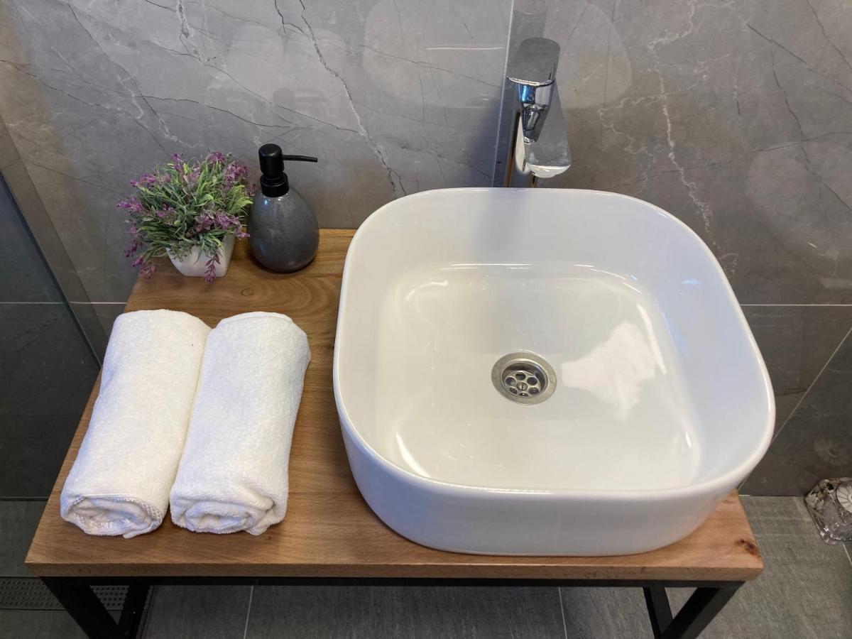 Apartmani Dorijan วรซี ภายนอก รูปภาพ